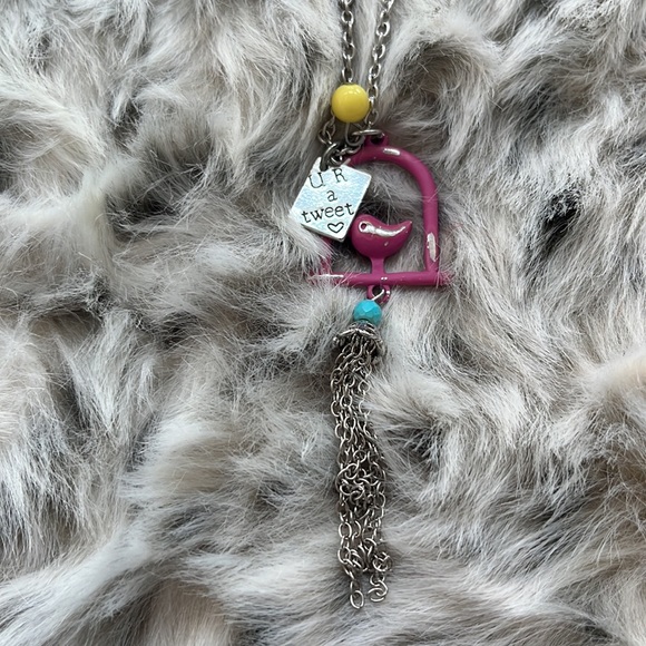 Plunder a lot of earrings bracelet and necklace The necklace is a charm necklace - Picture 5 of 5